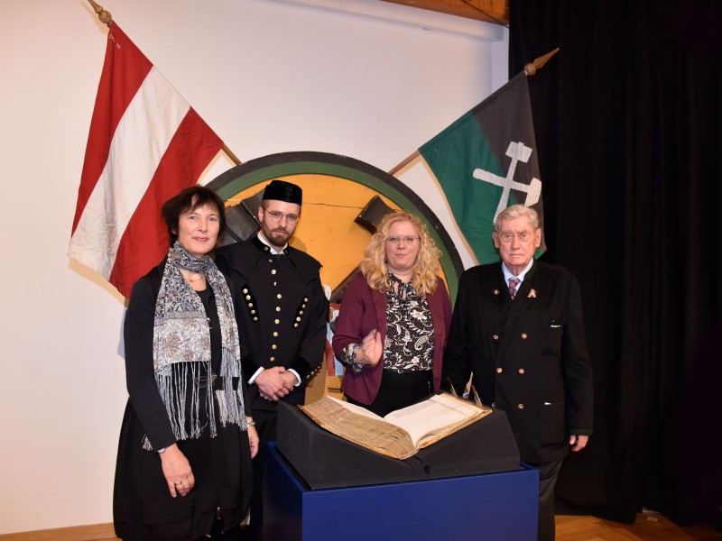 : Dr. Katrin Vohland, Daniel Brandner BA, PD Mag. Dr. Karina Grömer und Dkfm. Dr. Hannes Androsch © Salinen Austria AG